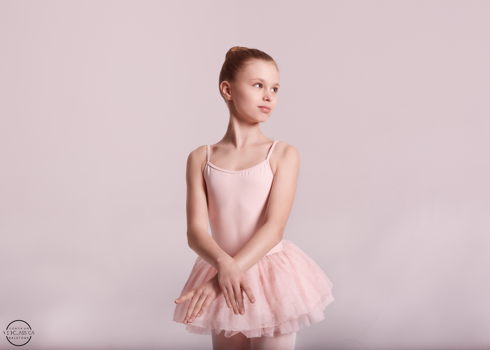 Neoclassiaca Q8A1582 color